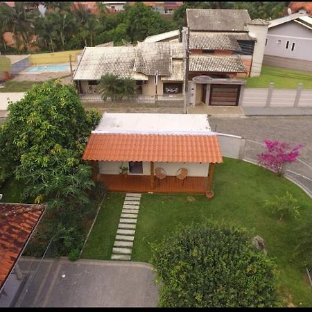 Encantadora Casa Container Блуменау Экстерьер фото